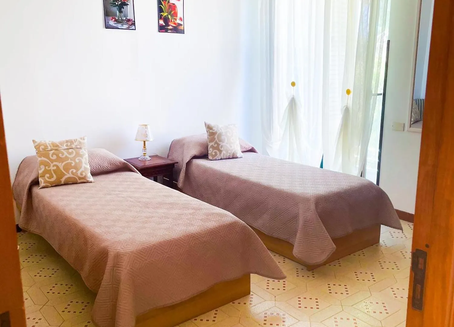 Domus Maris Villa Cefalu 0*,  Italy